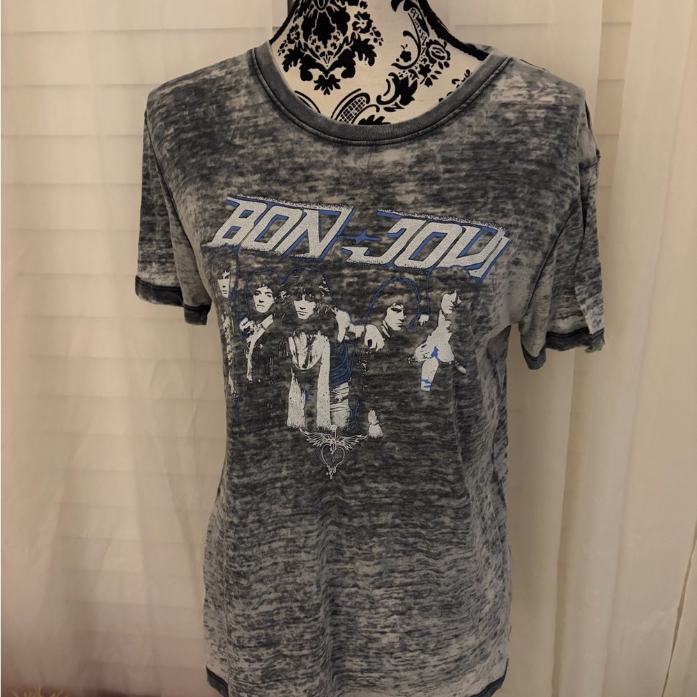 Bob Jovi Washed Gray Graphic Tee with Faded Print
